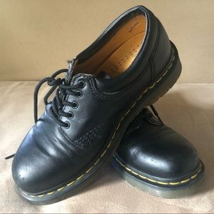 Dr Martens Oxford shoes